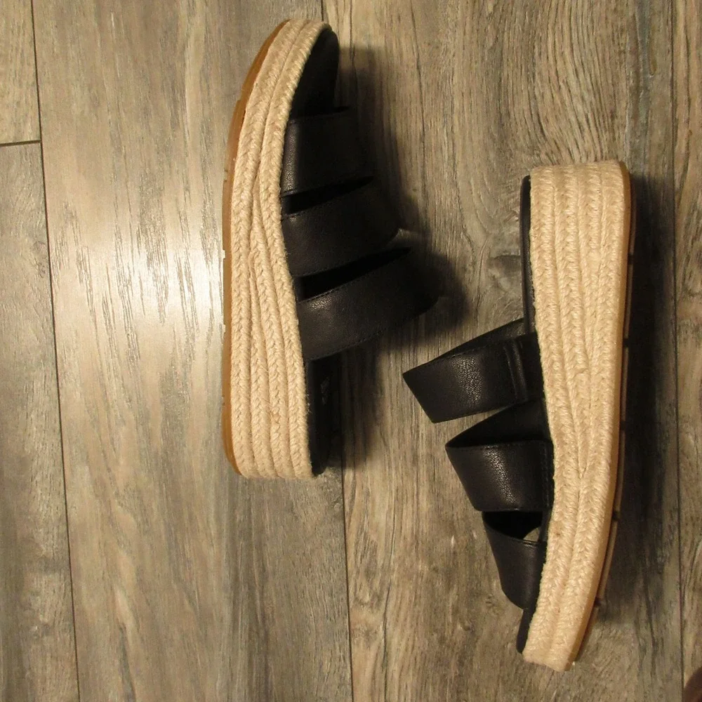 Eileen Fisher no damage